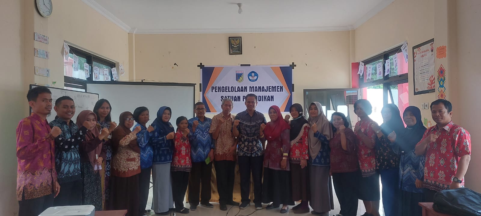 Workshop Pengelolaan Manajemen Satuan Pendidikan di SLB Porame
